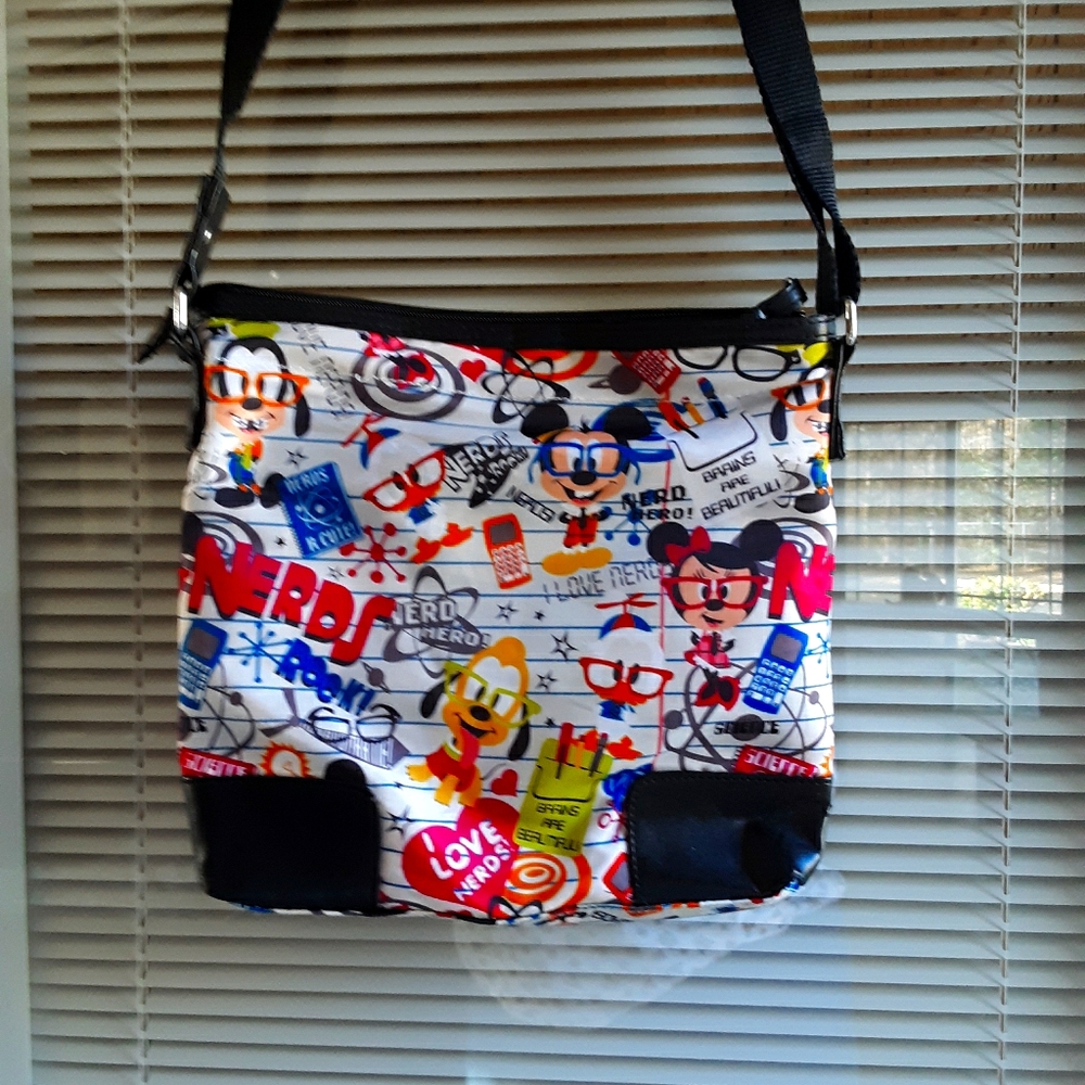 Disney characters purse. Mickey, Pluto